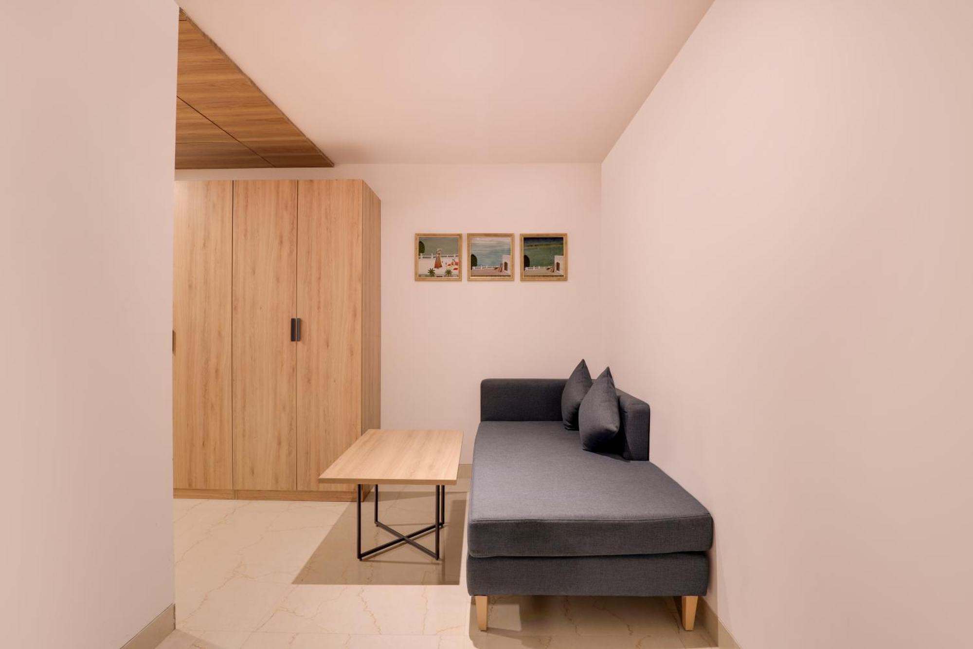 Keys Lite By Lemon Tree Hotels, Urban Square, Удайпур Екстериор снимка